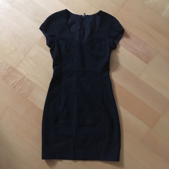 Aritzia Dresses & Skirts - Babaton bodycon dress